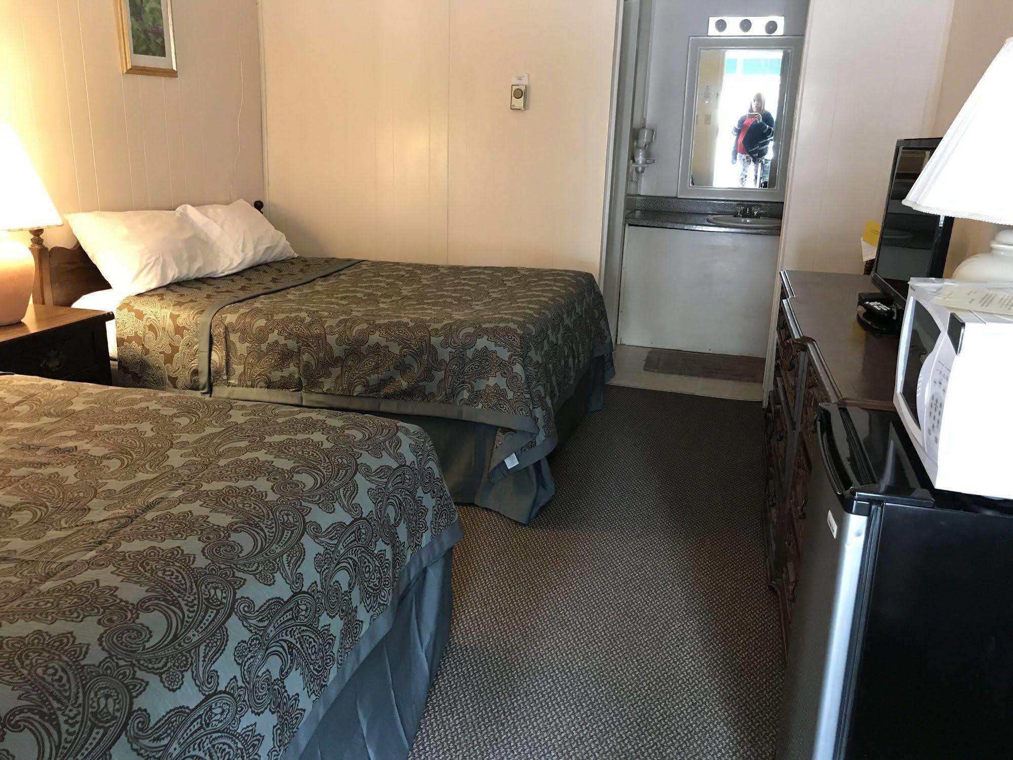 Holiday House Motel Hillsdale Екстер'єр фото
