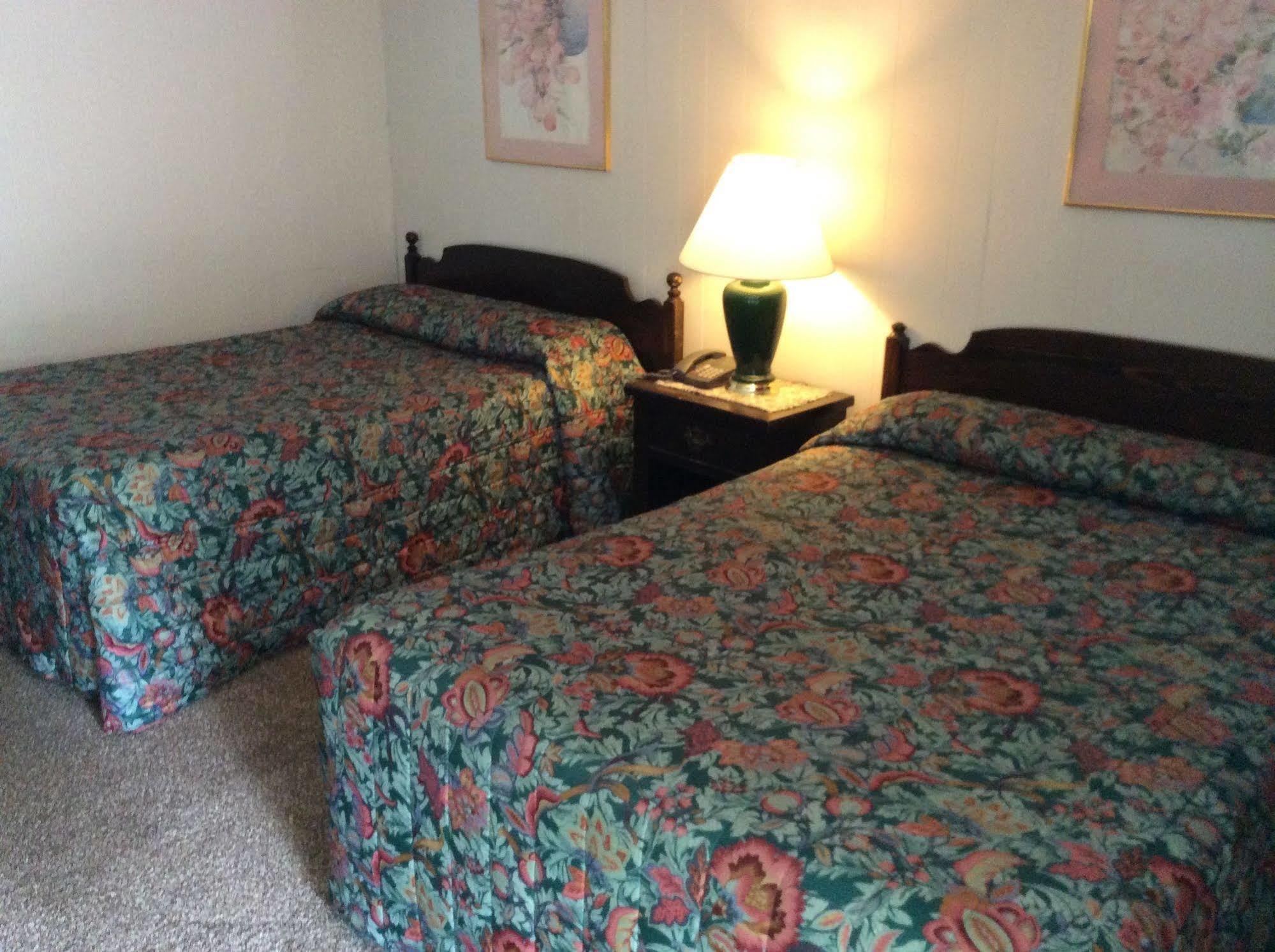 Holiday House Motel Hillsdale Екстер'єр фото